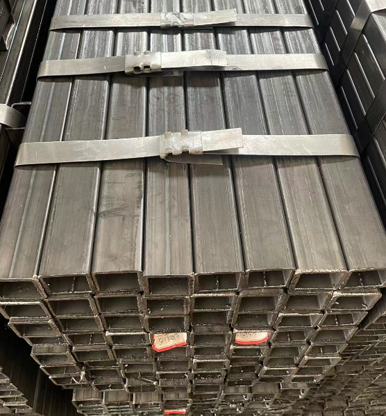 青海工业用梯子 镀锌管焊接梯子 铁梯子方管梯